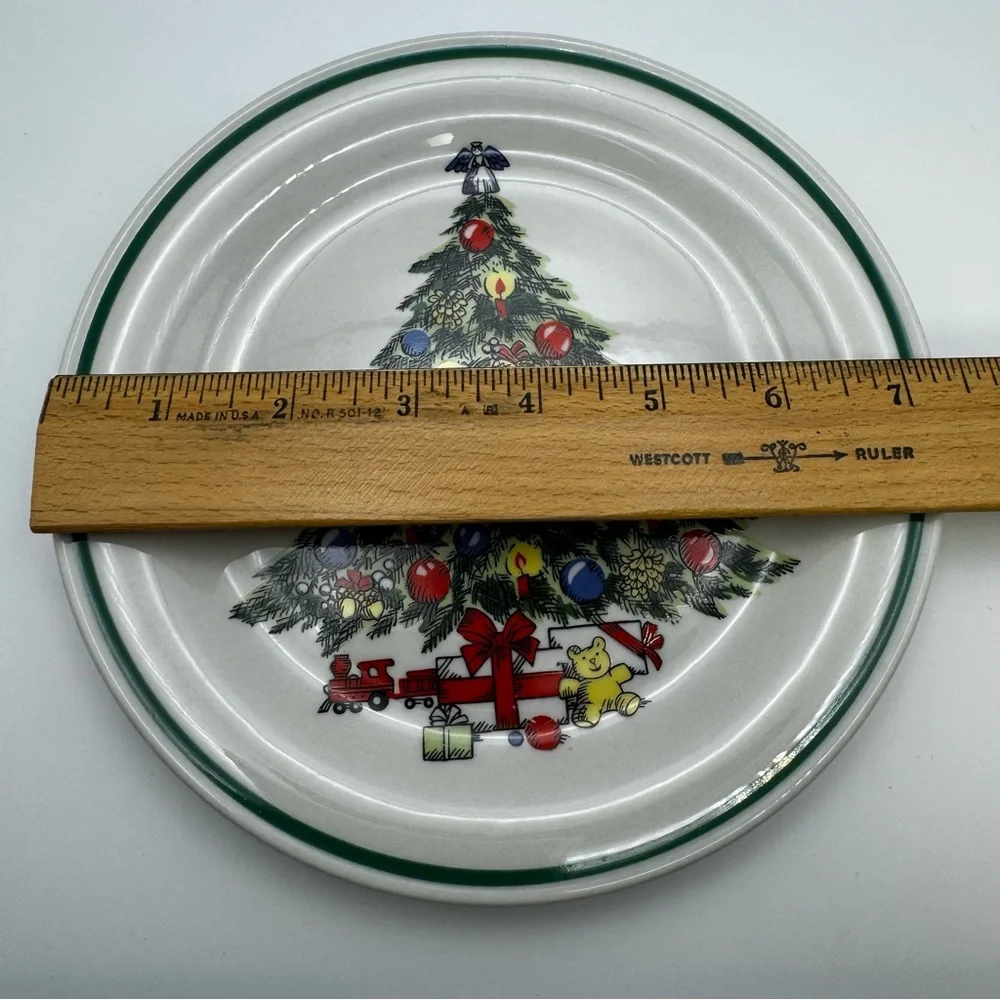 Christmas Tree Salad Dessert Plates set of 3 - Picture 7 of 7
